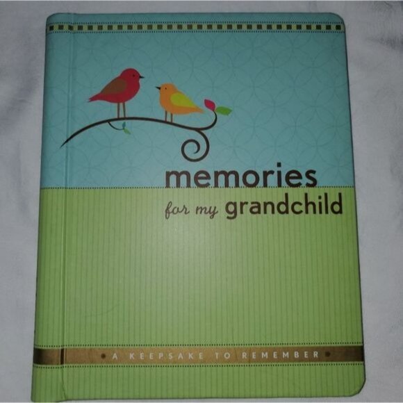 New Memories for My Grandchild Journal - Picture 5 of 6